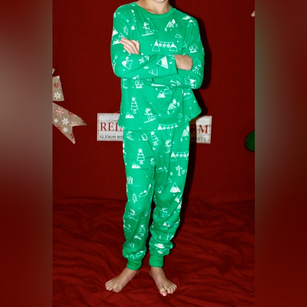 Kids Green Holiday Pajama Set wondershop